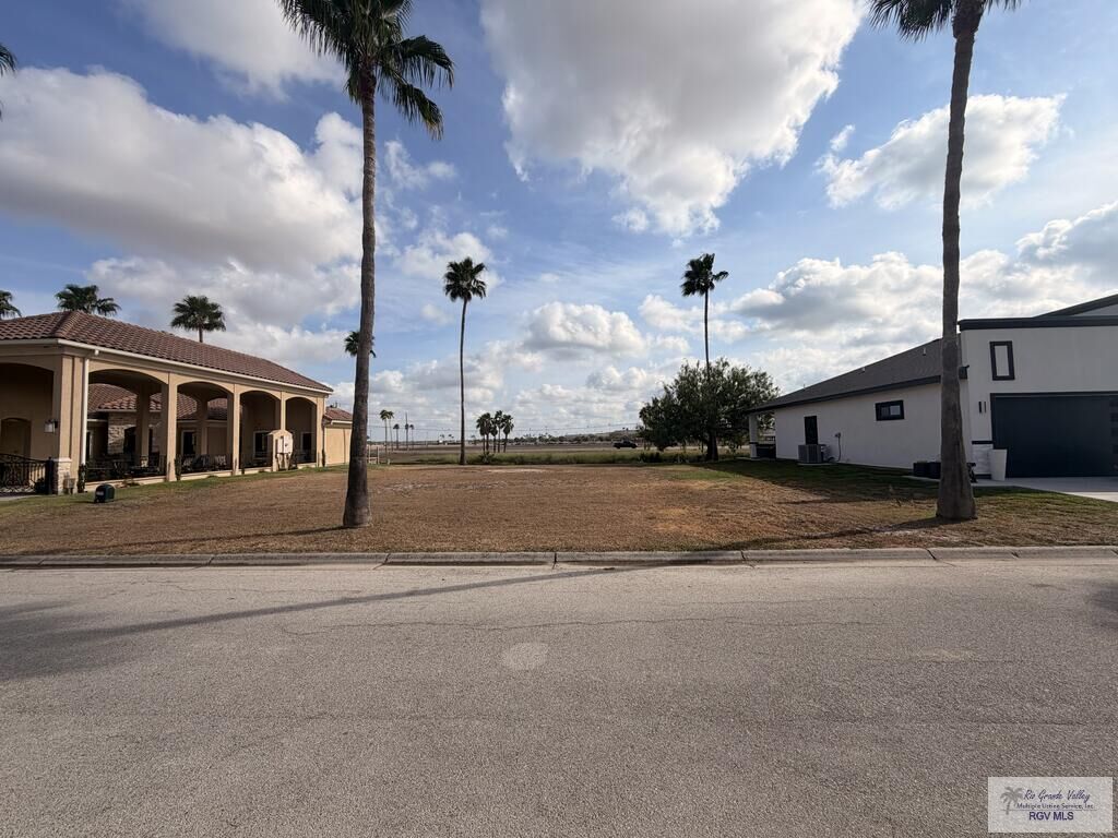 Property Photo:  815 Wabash River Cir.  TX 78520 