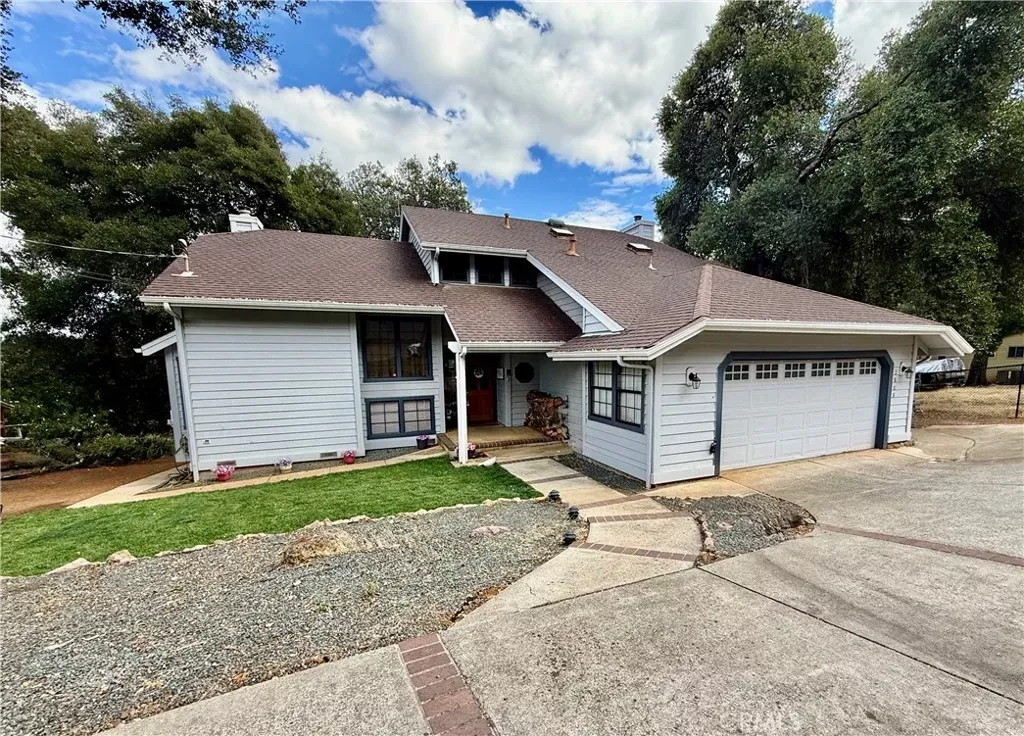 Property Photo:  2808 Buckingham Dr  CA 95451 