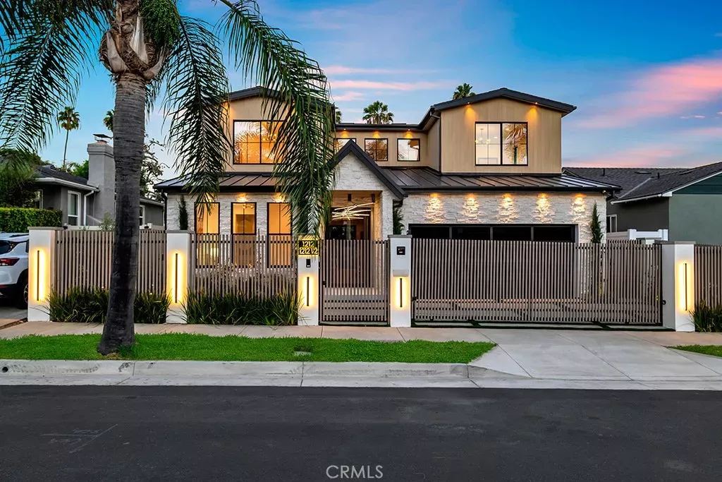 Property Photo:  1212 Greenacre Avenue  CA 90046 