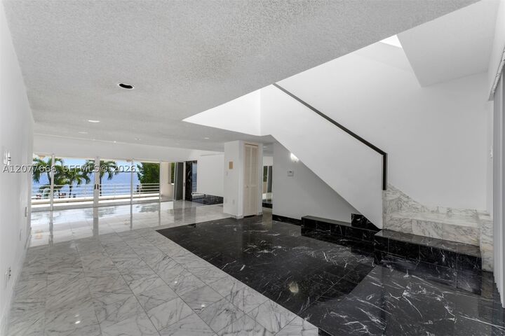 Property Photo:  3499 N Prospect Dr  FL 33133 