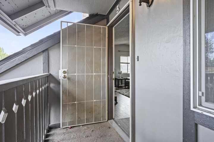 Property Photo:  310 E Weili Ave  WA 99208 