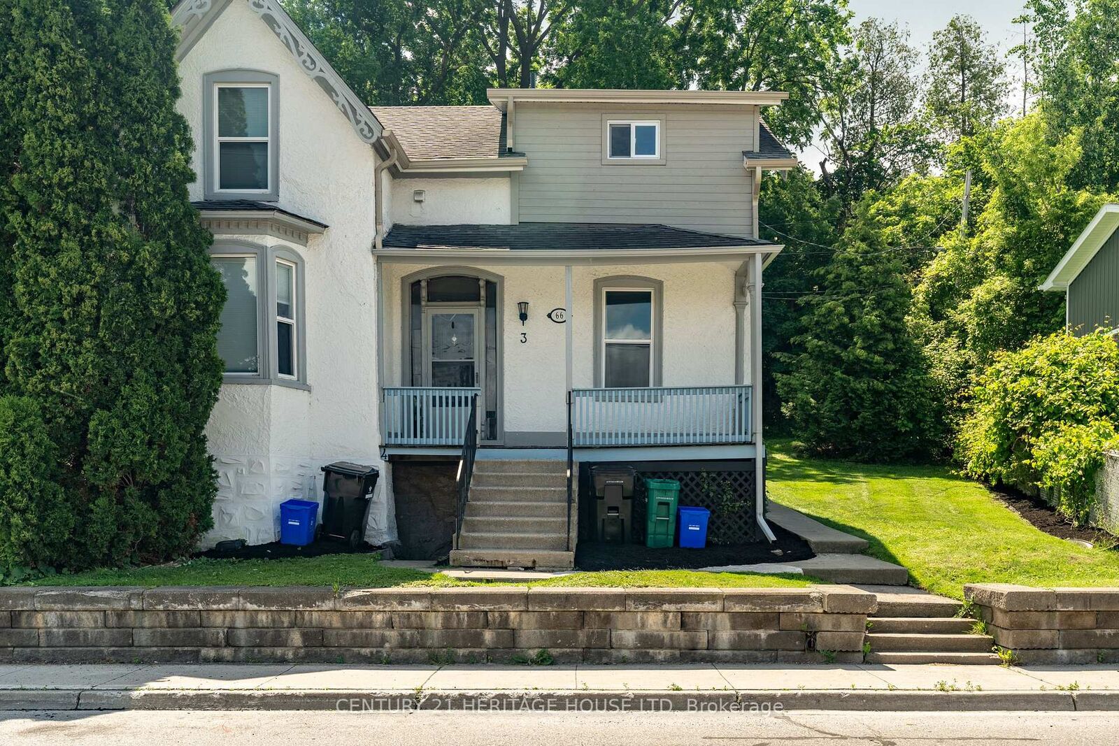 Photo de la propriété:  66 Queen Street W  ON N3C 1G1 