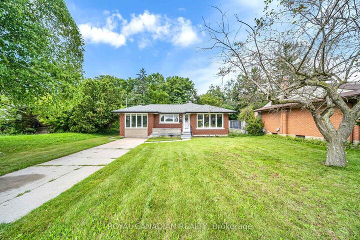 Property Photo:  284 Cedar Crescent  ON N1S 1X1 