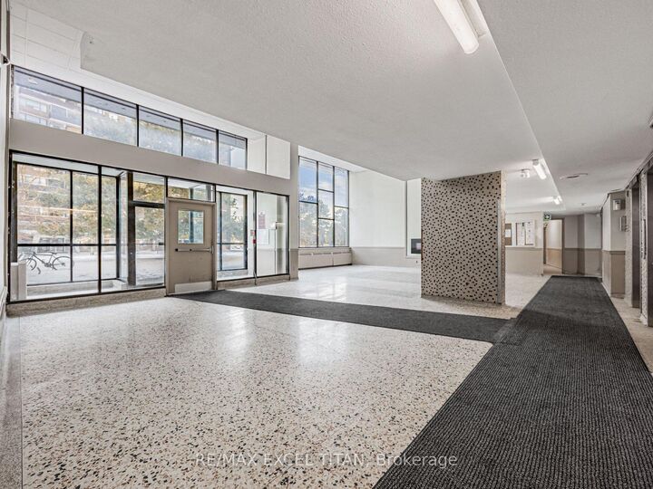 Property Photo:  1385 Midland Avenue 1104  ON M1P 3B8 
