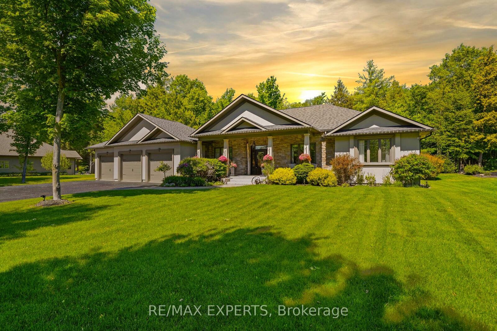 Property Photo:  48 Marni Lane  ON L0L 2K0 