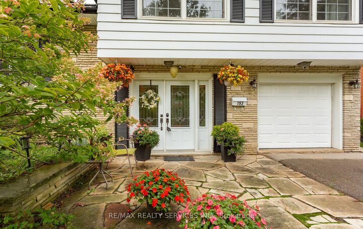 Property Photo: 193 Elizabeth Street S ON L6Y 1R9