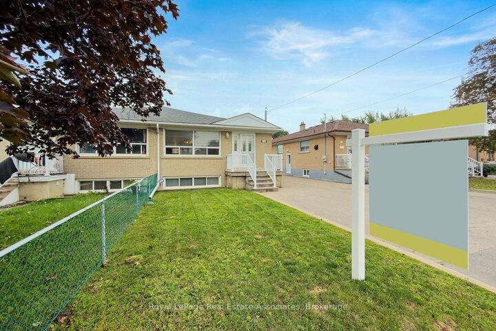 Property Photo: 139 Vodden Street E ON L6V 1M6