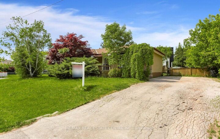 Property Photo:  474 Seaton Drive  ON L6L 3Y5 