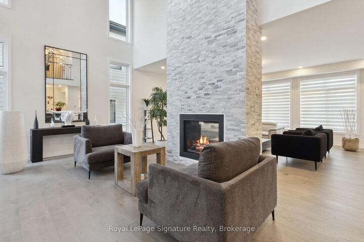 Property Photo:  102 Stoneleigh Drive  ON L9Y 5L3 