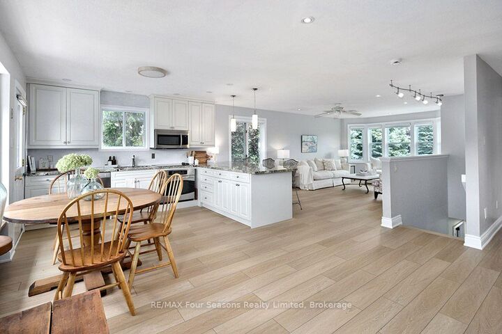 Property Photo:  104 Laurie's Court  ON L9Y 0L4 
