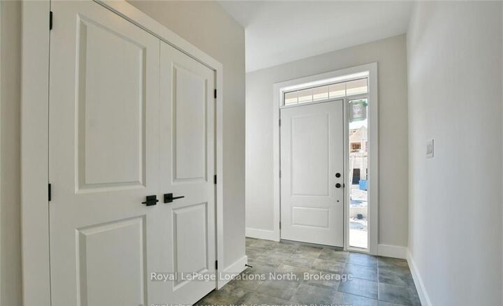 Property Photo:  183 Courtland Street  ON L9Y 0Y5 