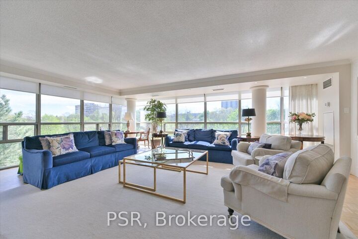 Property Photo:  19 Lower Village Gate 602  ON M5P 3L9 