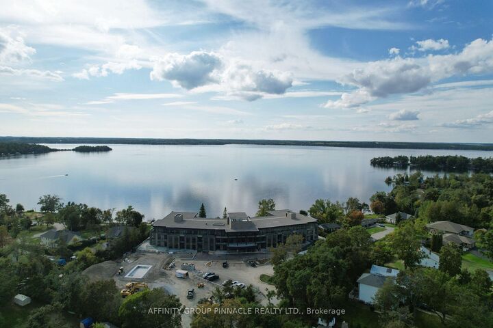 Property Photo:  99 Louisa Street 201  ON K0M 1N0 
