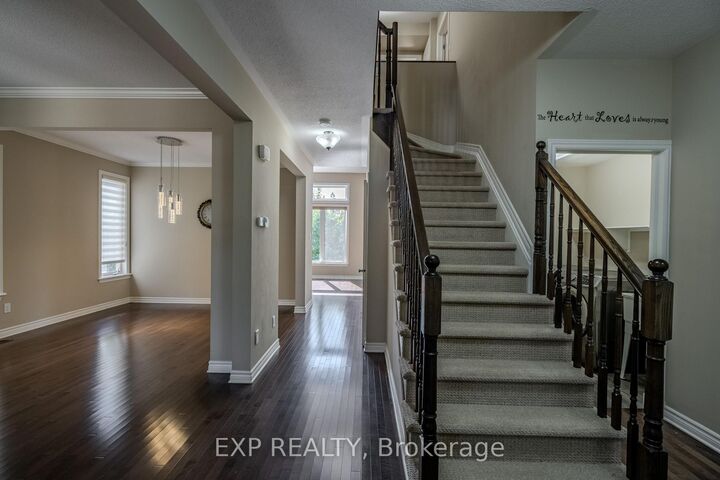 Property Photo:  845 Contour Street  ON K1W 0G6 