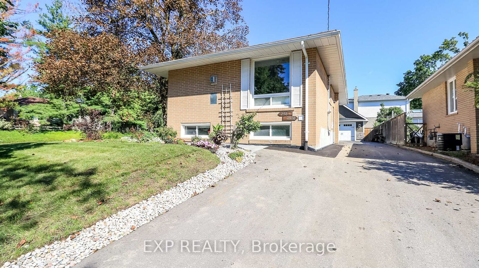 Photo de la propriété:  258 Napier Street Basement  ON L4M 1X7 