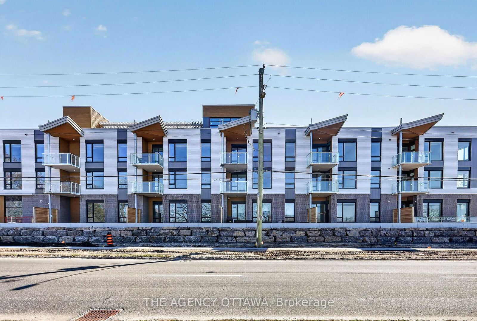 Property Photo:  3073 Riverside Drive 203  ON K1V 2T5 