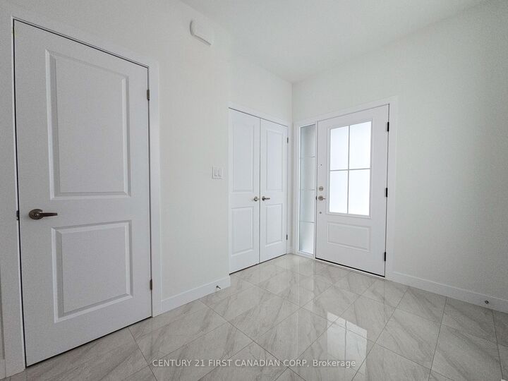 Property Photo: 4251 Calhoun Way ON N6P 1J9
