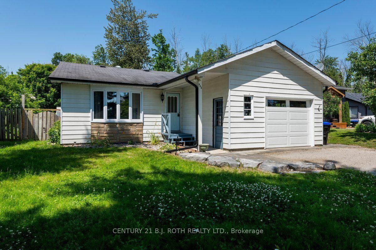 Property Photo:  922 Elizabeth Avenue  ON L0L 1W0 