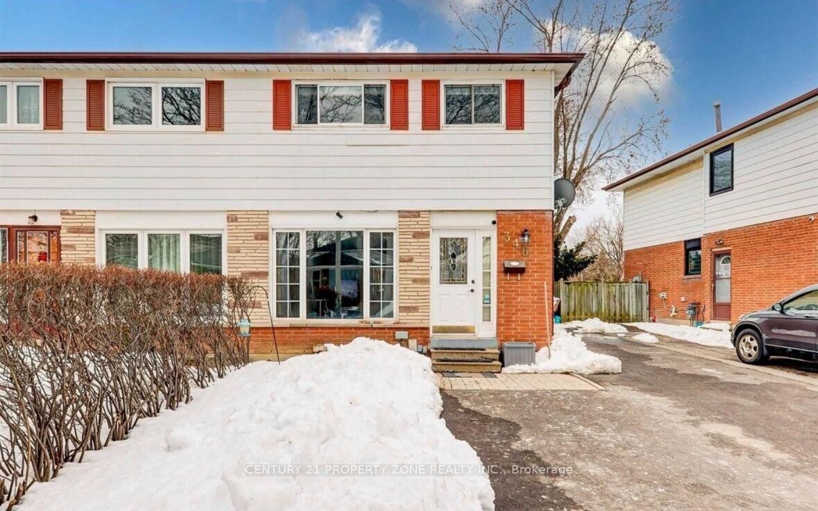 Property Photo:  346 Montego Road Main  ON L5B 1C7 