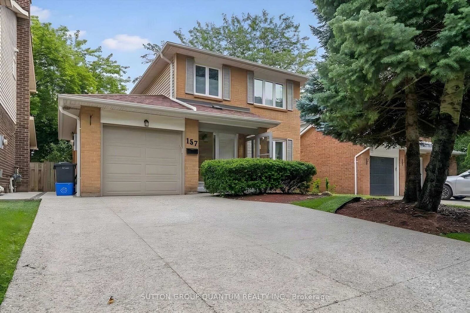 Property Photo: 157 Riverview Street ON L6L 5S2