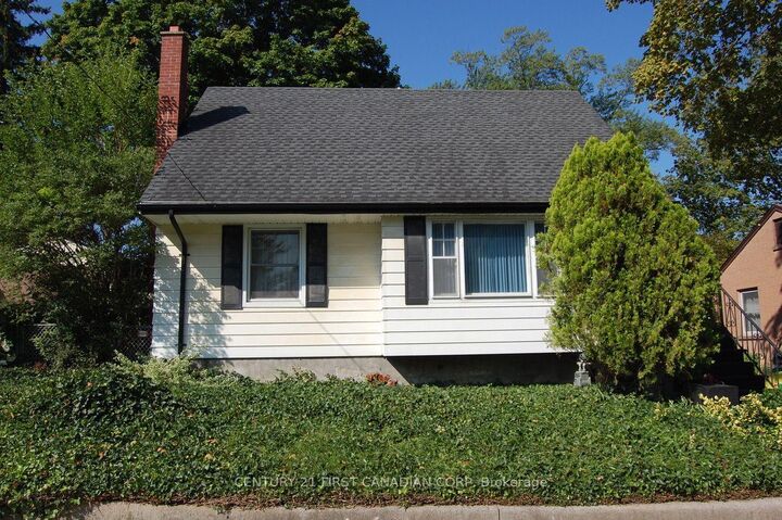 Property Photo:  166 Foster Avenue  ON N6H 2L1 