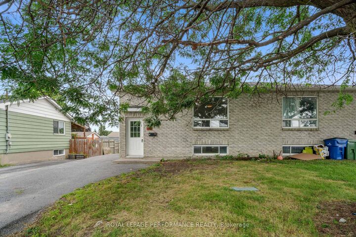 Property Photo: 1011 Adolphus Street ON K6H 3V1