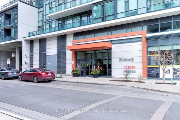 Property Photo:  4065 Brickstone Mews 2206  ON L5B 0G3 