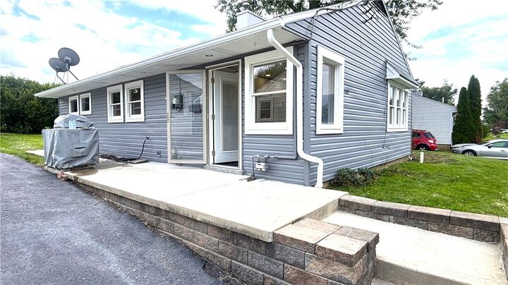 Property Photo:  1117 Maine Ave  PA 15001 