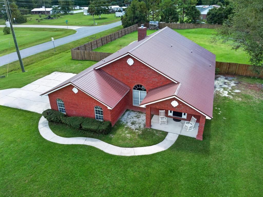 Property Photo: 54341 Plantation Road FL 32011