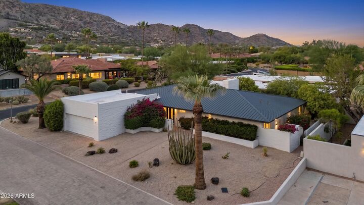 Property Photo: 5434 E Lincoln Drive 33 AZ 85253