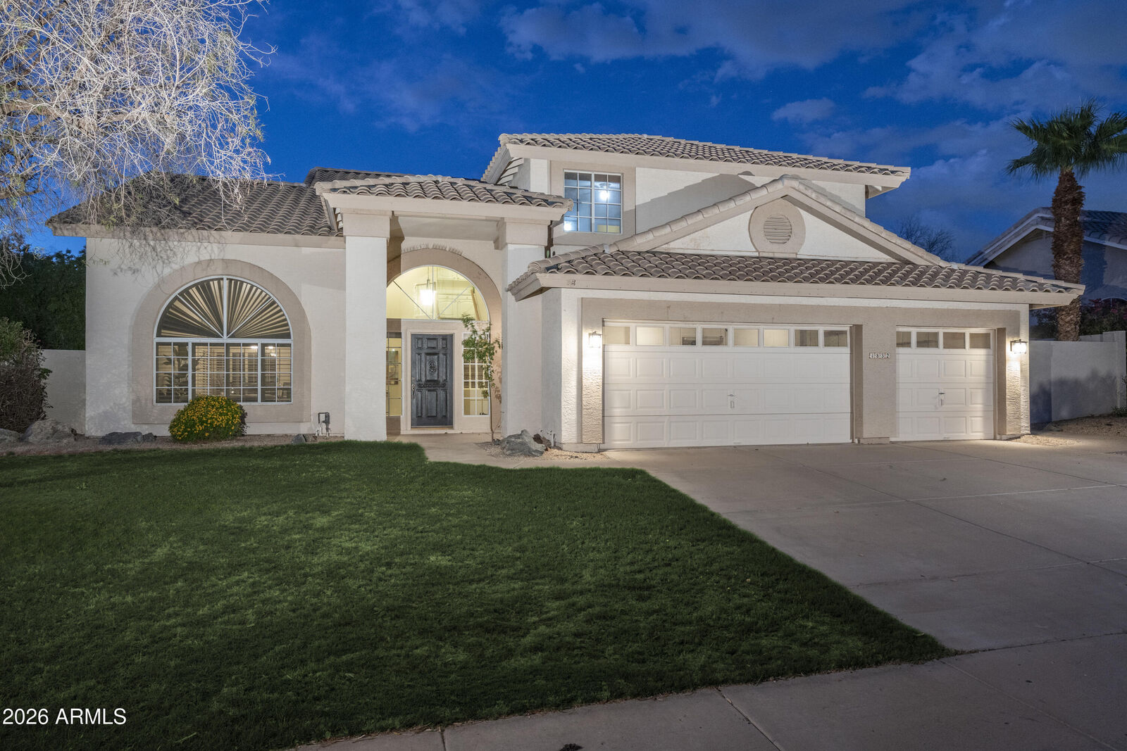 Property Photo:  1832 E Windmere Drive  AZ 85048 