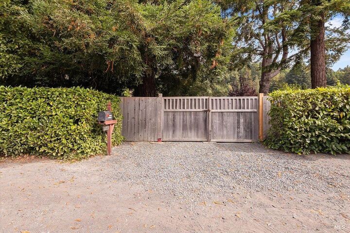 Property Photo:  22753 Sylvan Way  CA 95462 