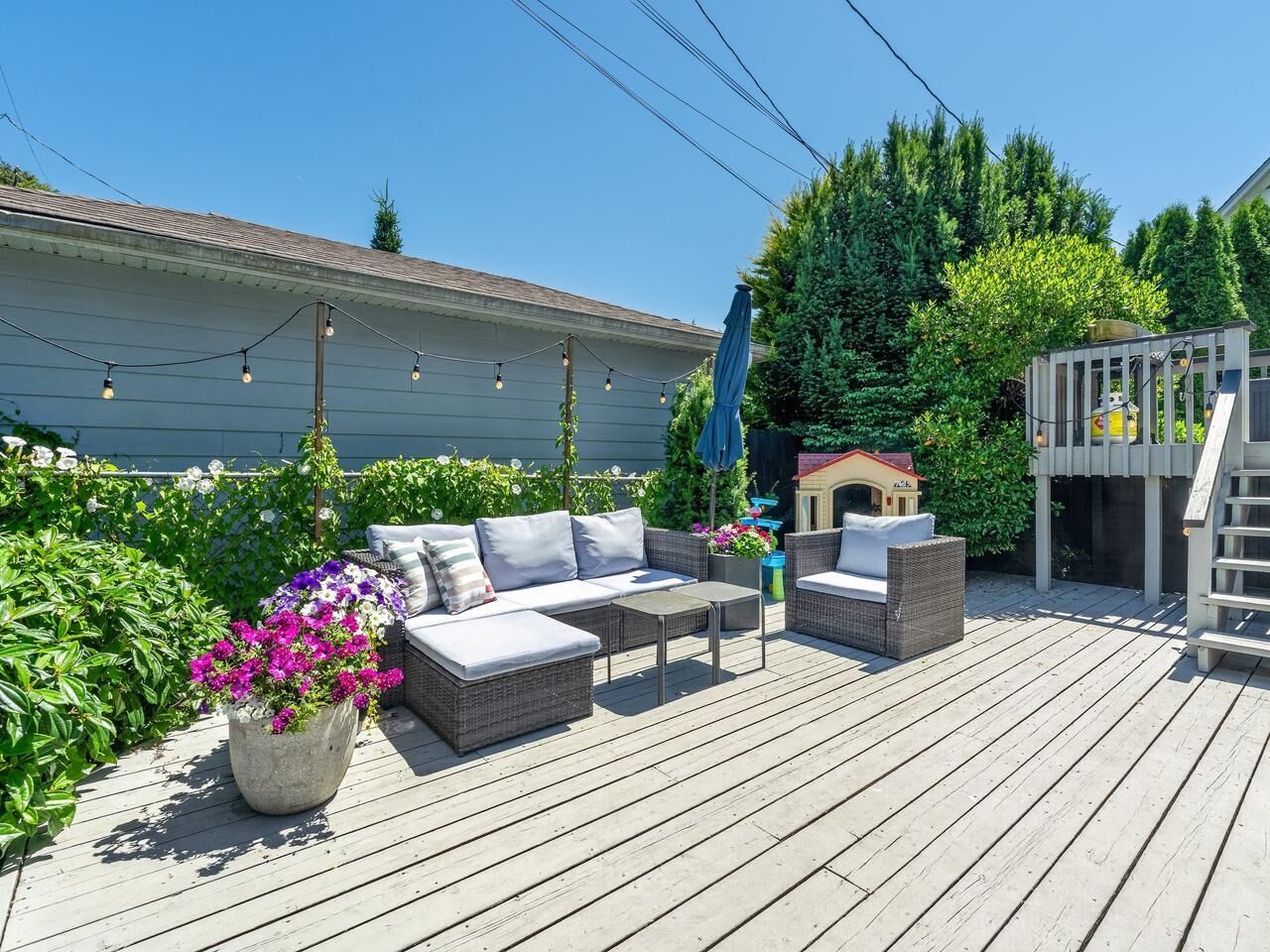 Property Photo:  3730 Windsor Street  BC V5V 4N7 