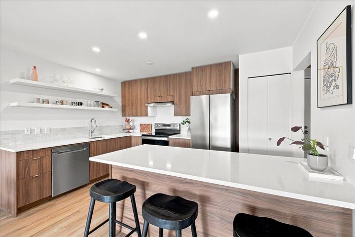 Property Photo:  236 W 2nd Street 207  BC V7M 1C6 
