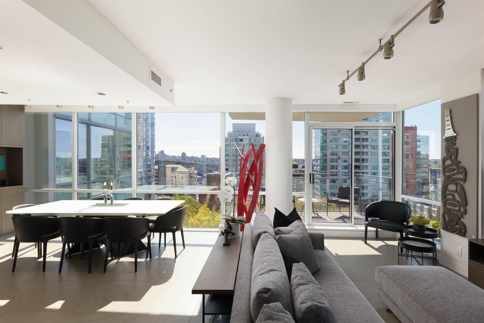 Property Photo:  1455 Howe Street 805  BC V6Z 1C2 