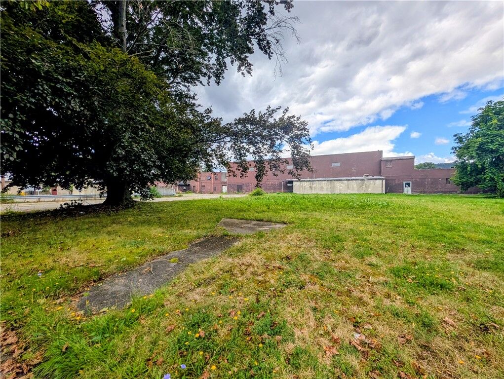 Property Photo: 909 Davis Street NY 14901