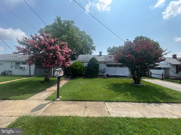 Property Photo:  2421 Saratoga Avenue  MD 21227 