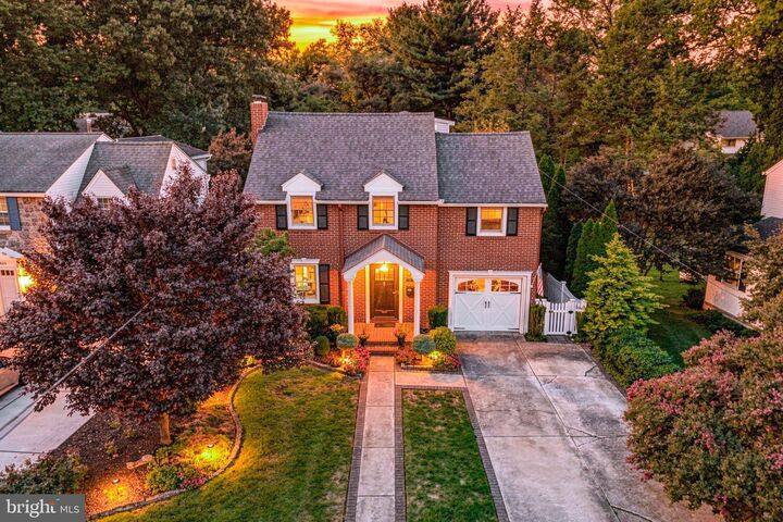 Property Photo:  619 W Redman Avenue  NJ 08033 