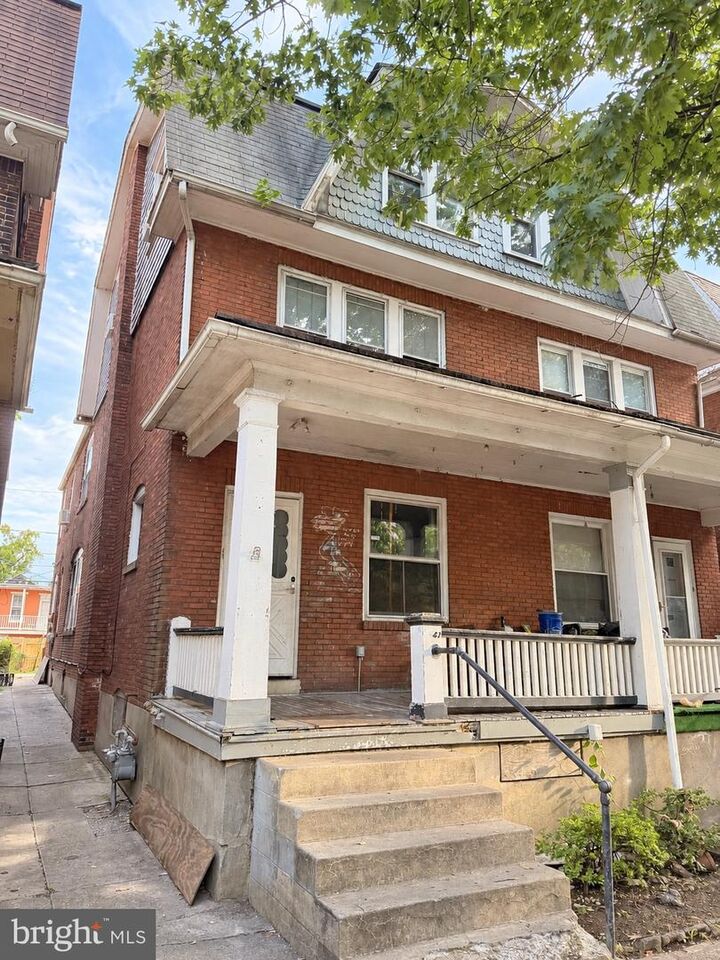 Property Photo:  1941 Chestnut Street  PA 17104 