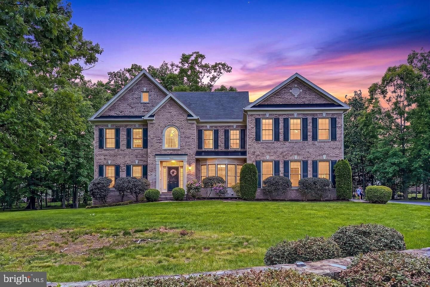 Property Photo: 5841 Saddle Downs Place VA 20120