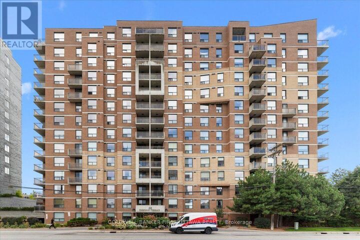 Property Photo:  215 Parkdale Avenue 1202  ON K1Y 4T8 