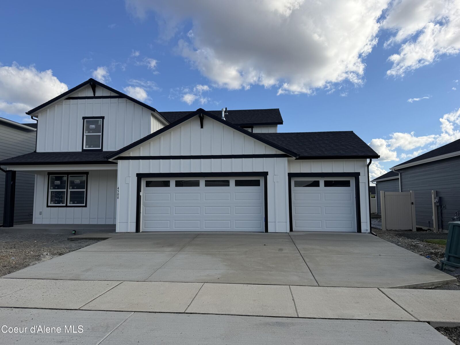 Property Photo:  4508 E Rare Fox Ave  ID 83854 