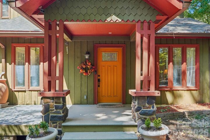 Property Photo:  2701 Cedar Trail Lane  NC 28174 