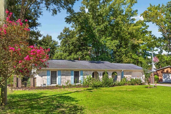 Property Photo:  8431 Deerwood Drive  SC 29406 