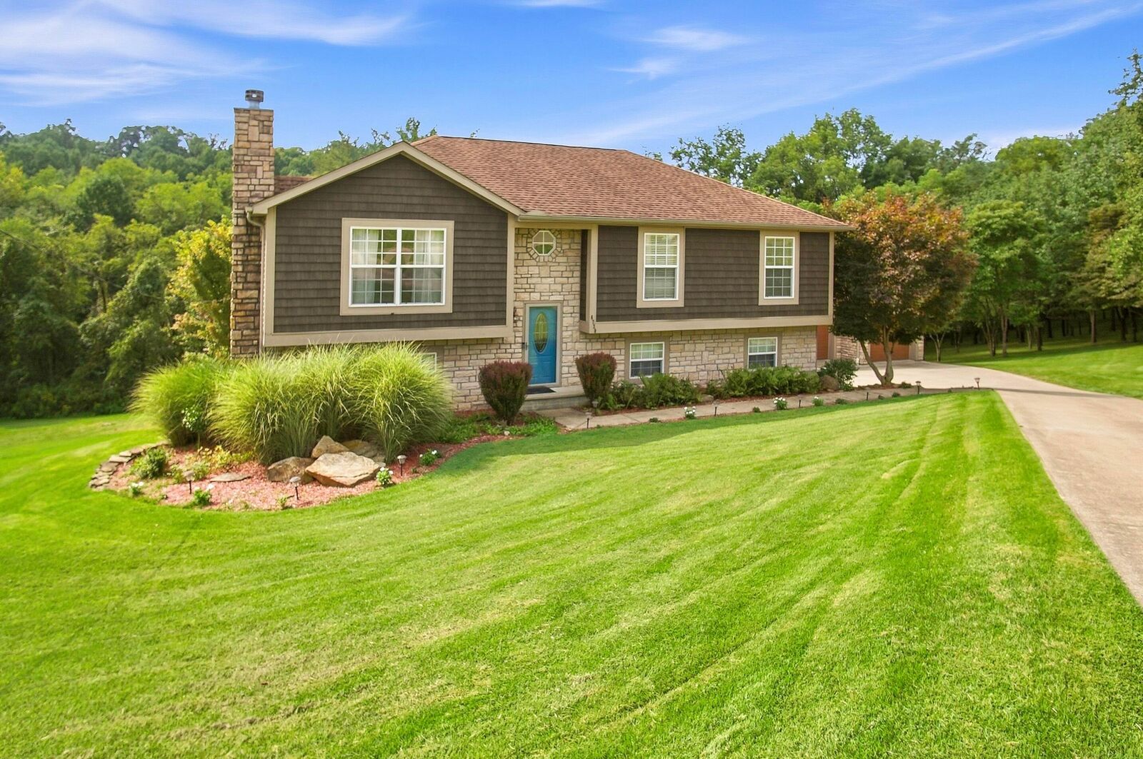 Property Photo:  6720 Layman Drive  OH 43830 
