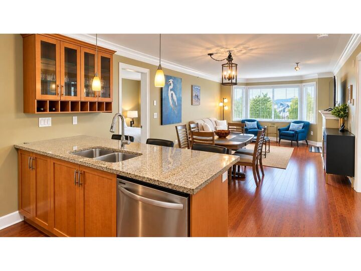 Property Photo:  15357 Roper Avenue Ph-5  BC V6B 2G2 