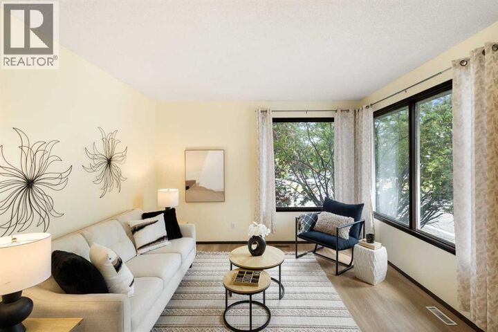 Property Photo:  508 78 Avenue Southwest  AB T2V 0T4 