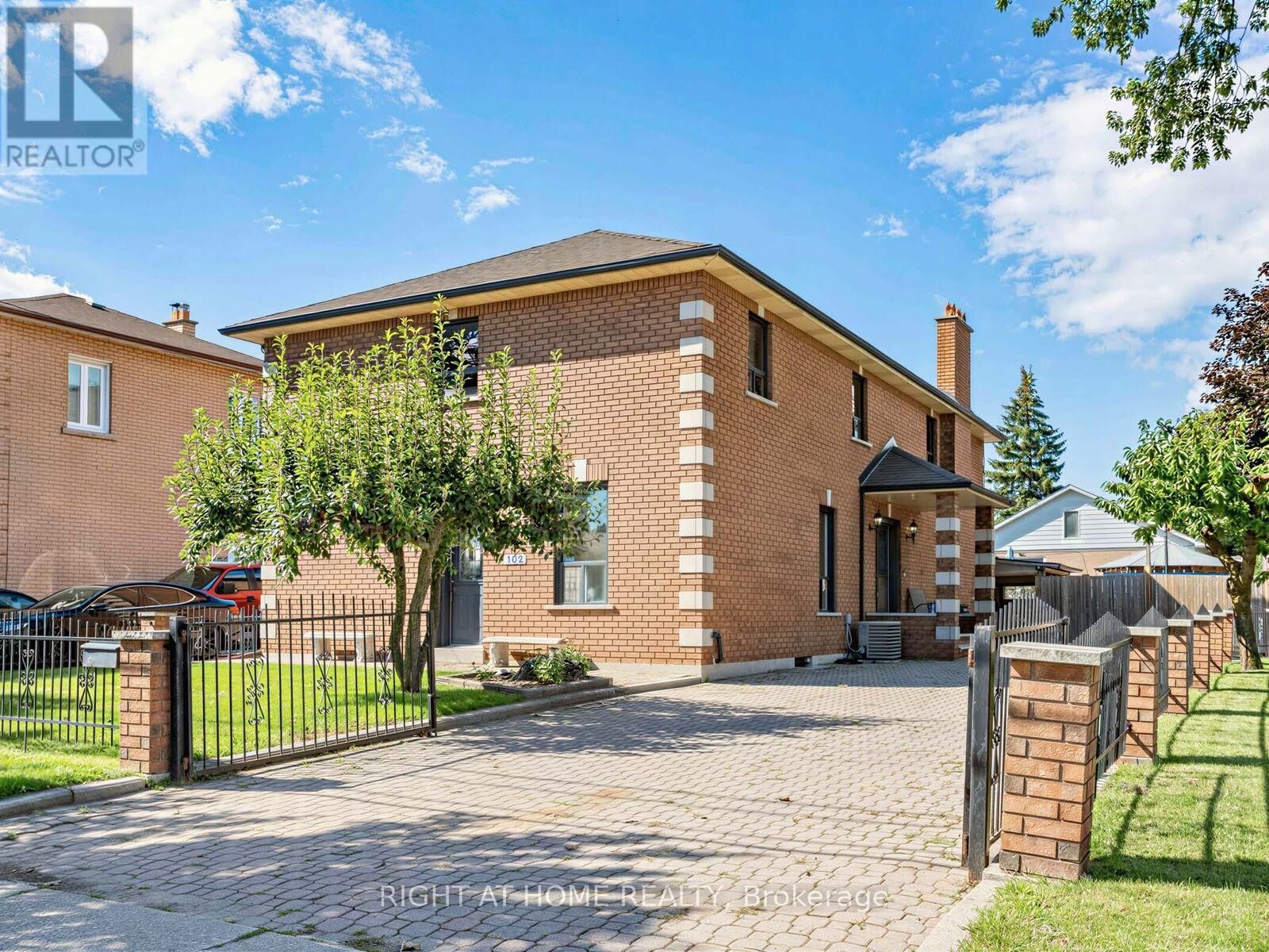 Property Photo:  102 Judson Street  ON M8Z 1B1 