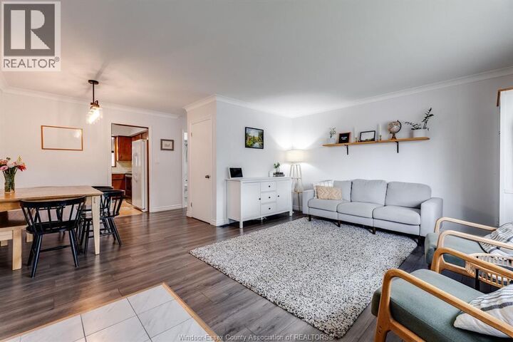 Property Photo:  19 Rickway Drive  ON N8H 2M3 