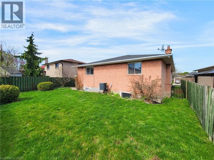 Property Photo:  216 Ravenbury Drive Unit 2  ON L8W 2J1 